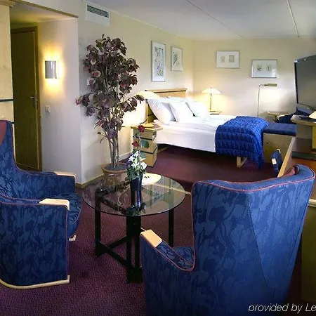 Scandic 3* קאראסיוק